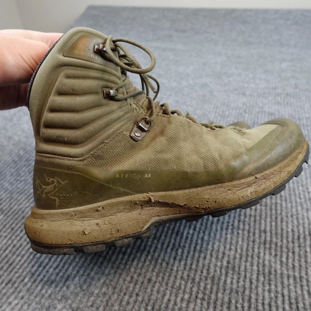 Arcteryx Aerios AR Boots Mens Size 8.5 Green Gore-Tex Vibram Waterproof Hiking